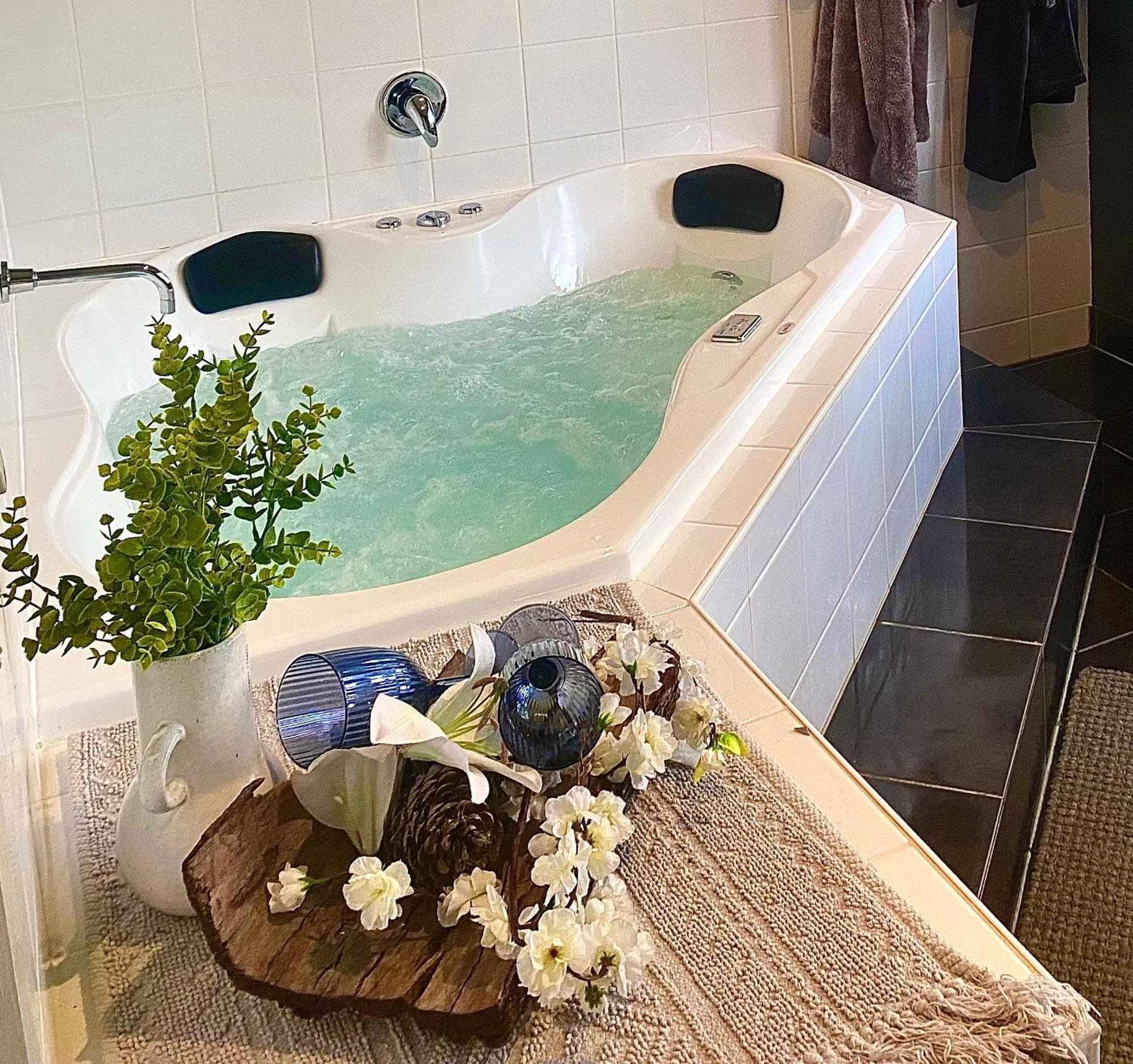 Couple'S Luxury Resort Spa Retreat Cowes Exteriör bild